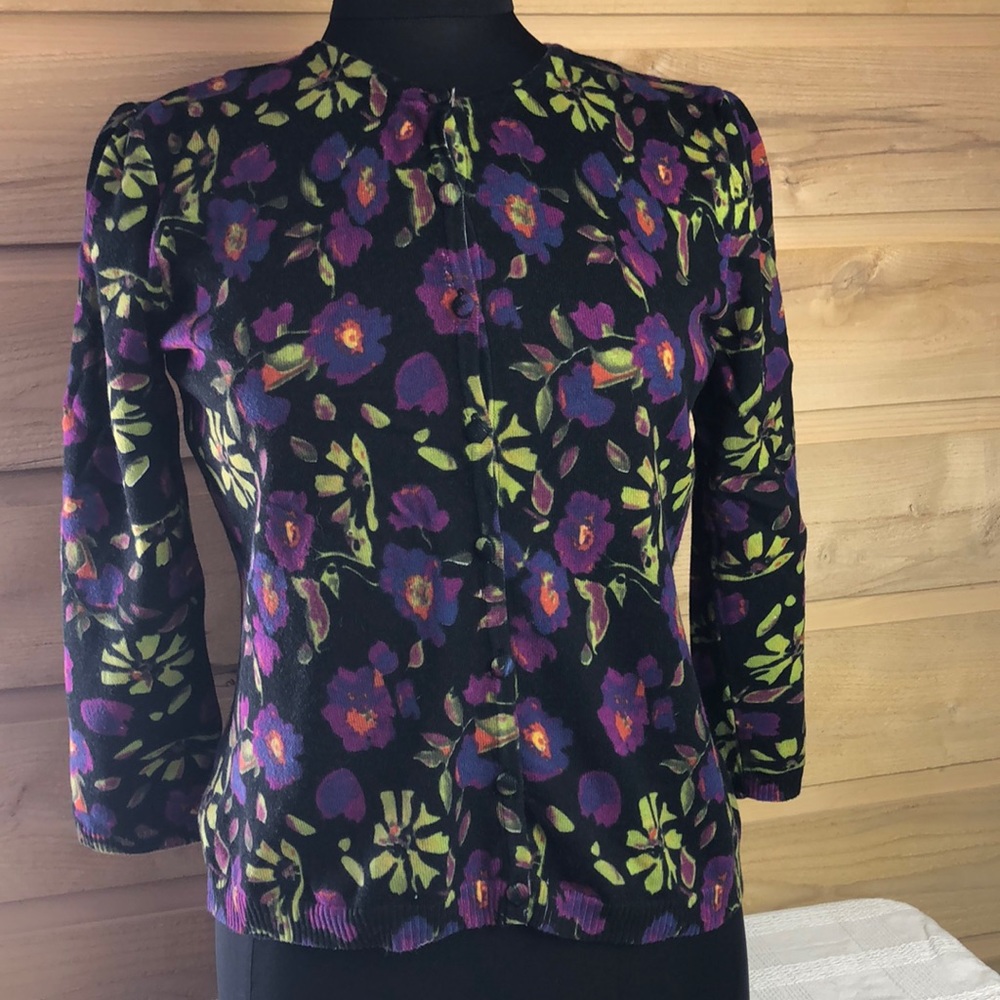 Purple floral light weight button up cardigan Elementz size SMALL